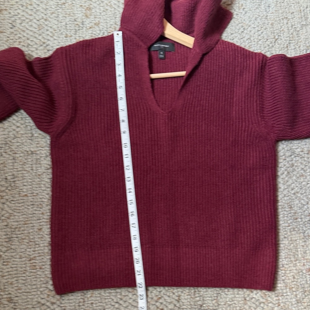 Banana Republic Deep Wine V-Neck Collared Sweater - Picture 10 of 11